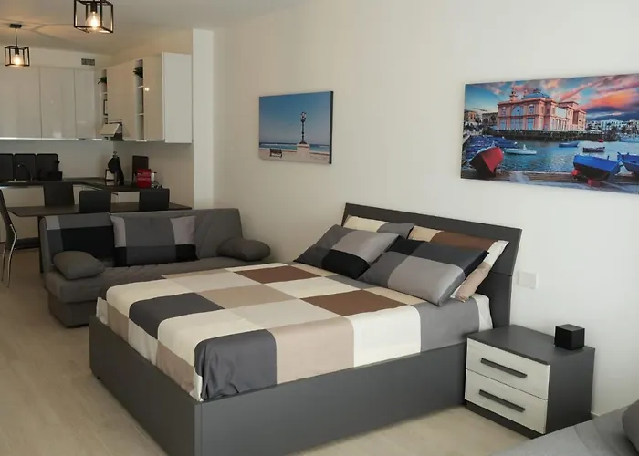 Homega - Center New Apartment Bari